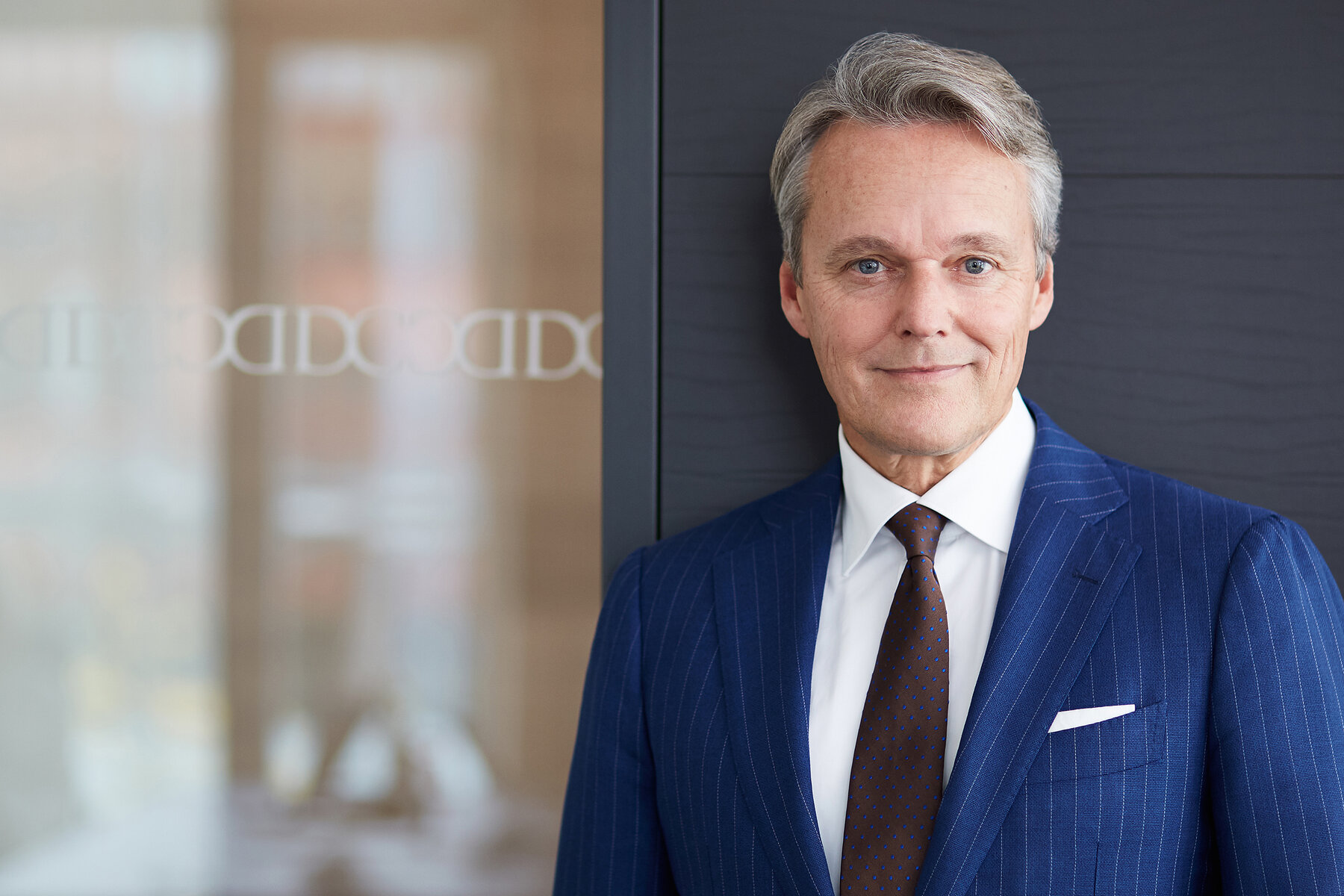Corporate Portrait CEO Hamburg Businessfotograf